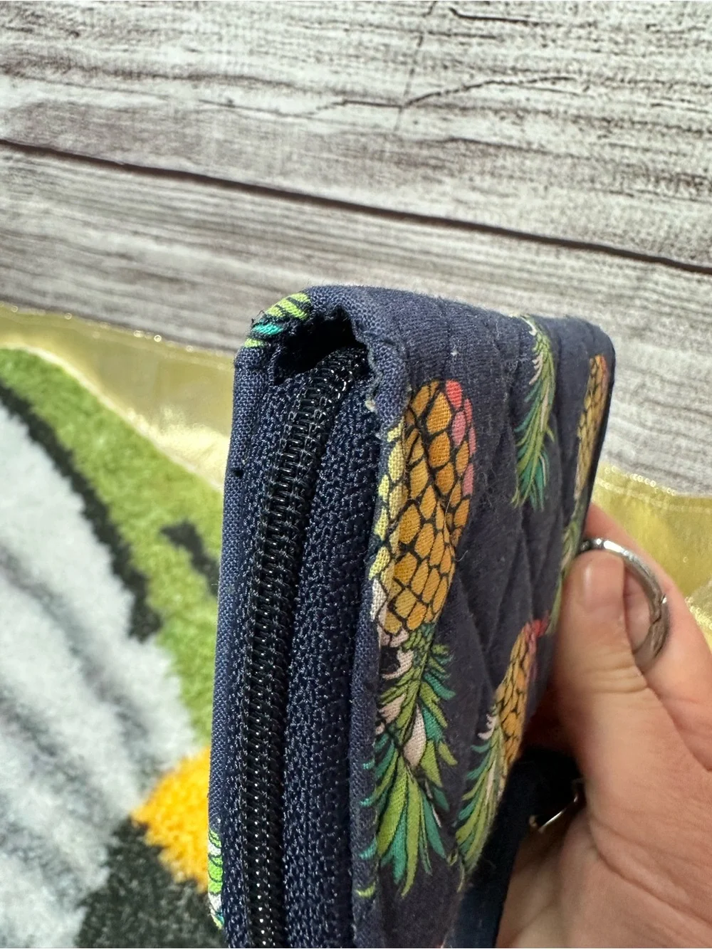 Vera Bradley Navy Quilted Pineapple Zip Key Pouch